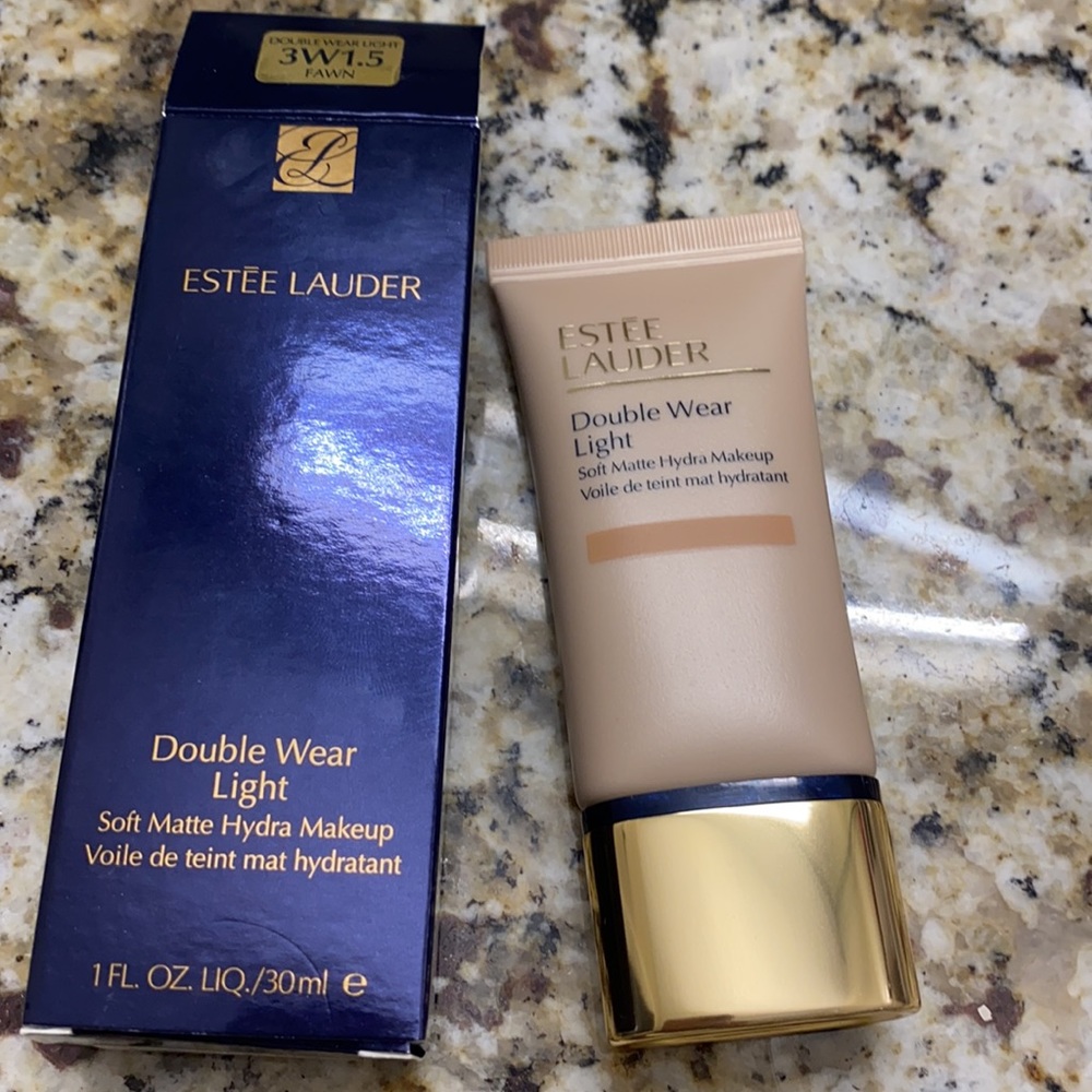 Estee Lauder double wear light